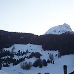 Hotel Du Gd-st-bernard *
