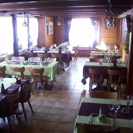 Hotel Du Gd-st-bernard *