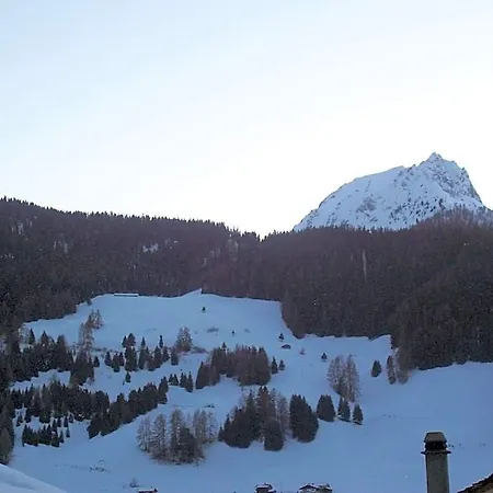 Hotel Du Gd-st-bernard